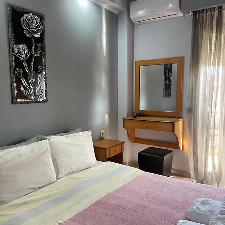 Voras Apartments Káto Loutrákion Dış mekan fotoğraf