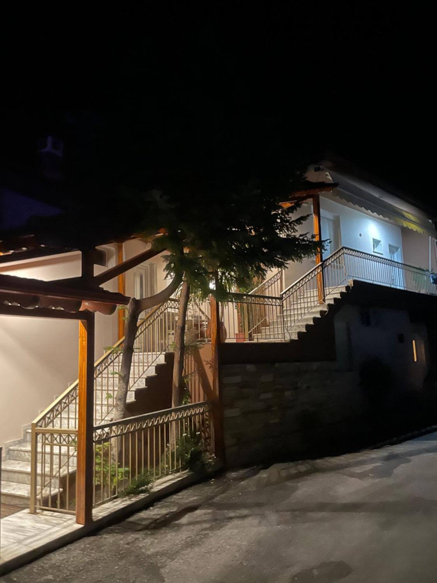 Voras Apartments Káto Loutrákion Dış mekan fotoğraf